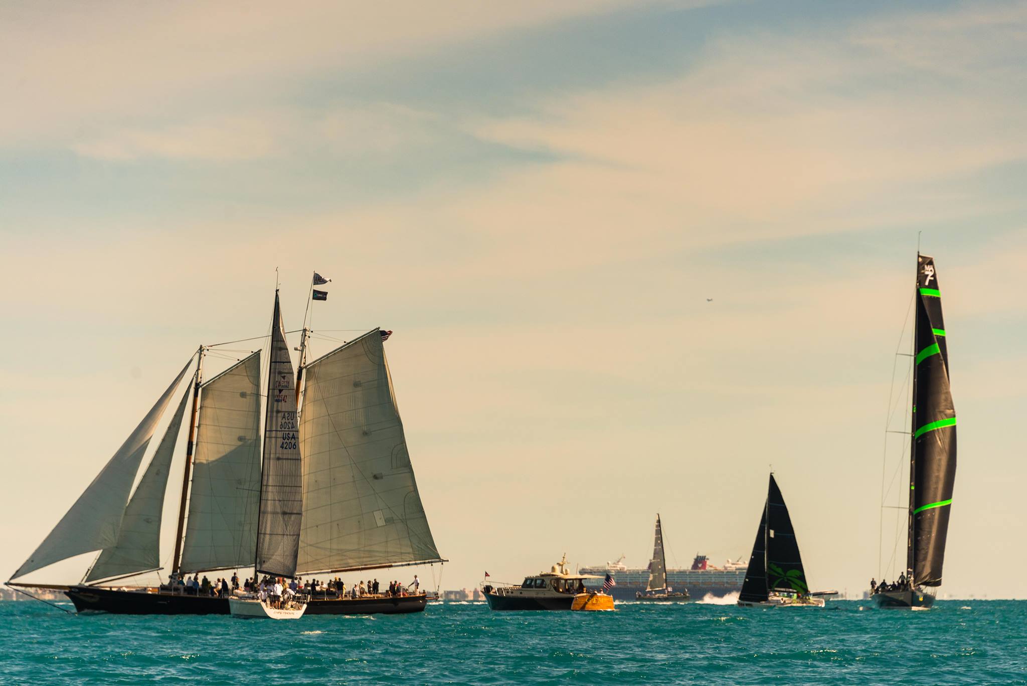 12484726_1081607601873520_271570564216114776_o