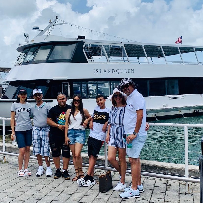 Island Queen Cruises & Tours