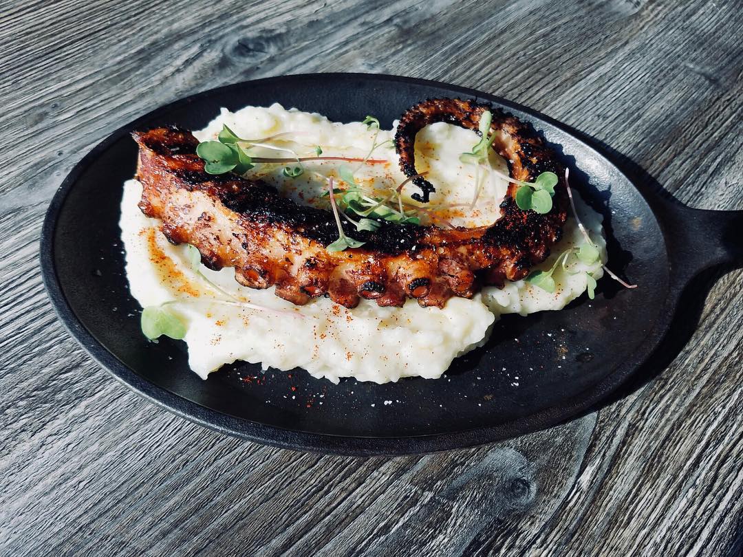 37920990_1713258955470595_7481291846572834816_n