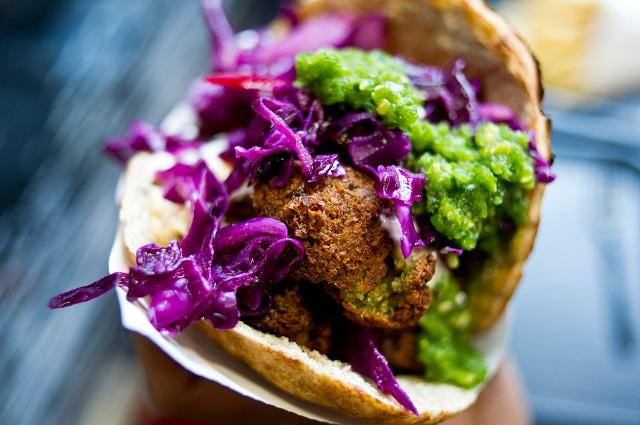 AmsterdamFalafelshop3