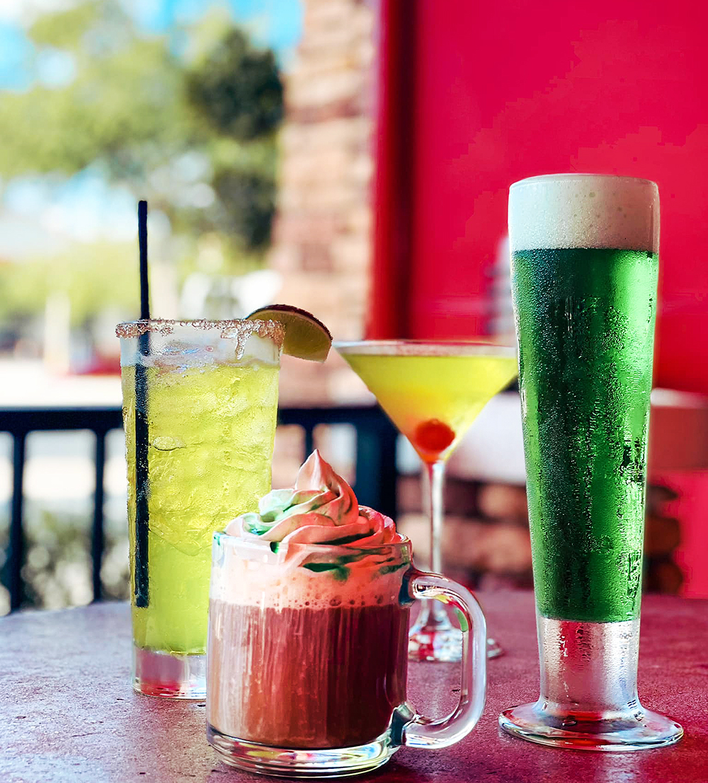 JMarks_DrinksOutside