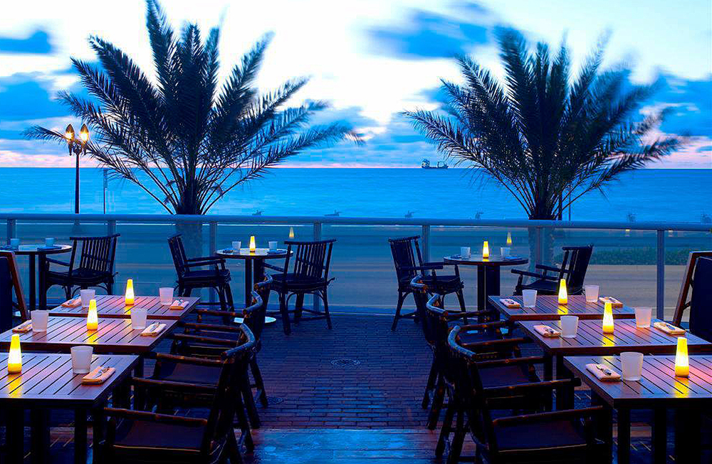 Steak954_NightExt_Crop