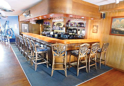 OldTavernier_FullBar