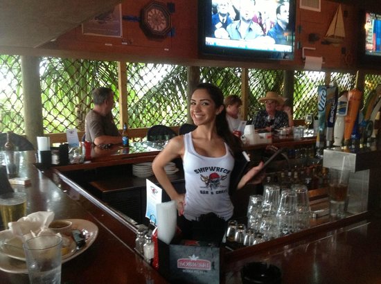 Shipwreck'sBar&Grill