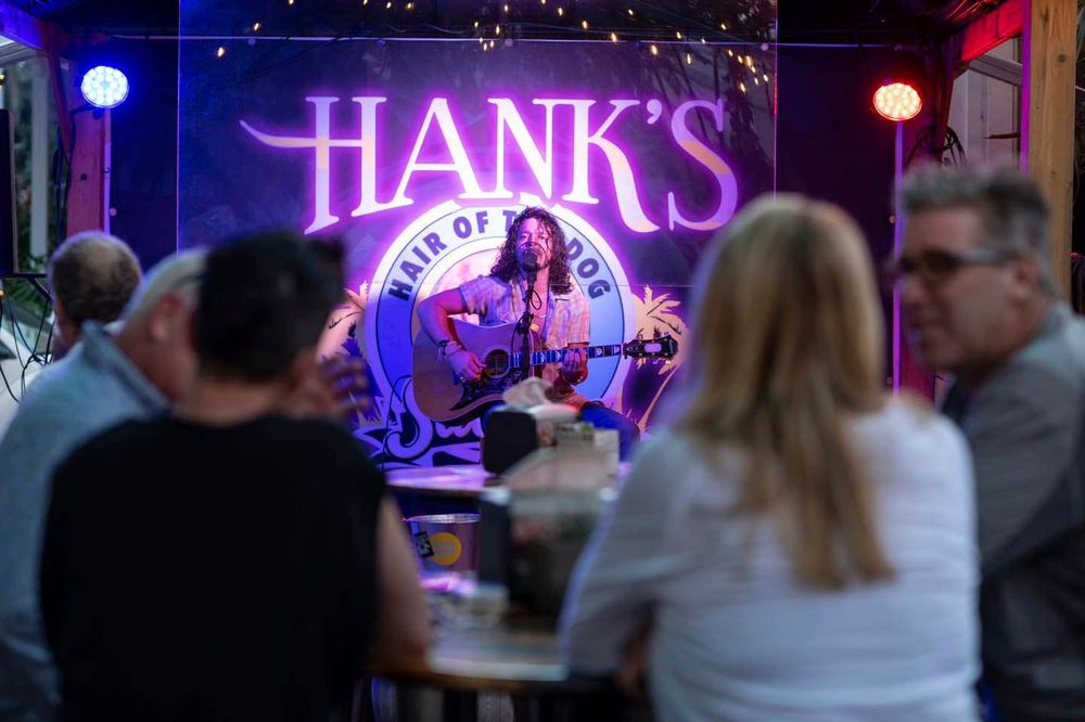 Hank'sHairoftheDogSaloon3