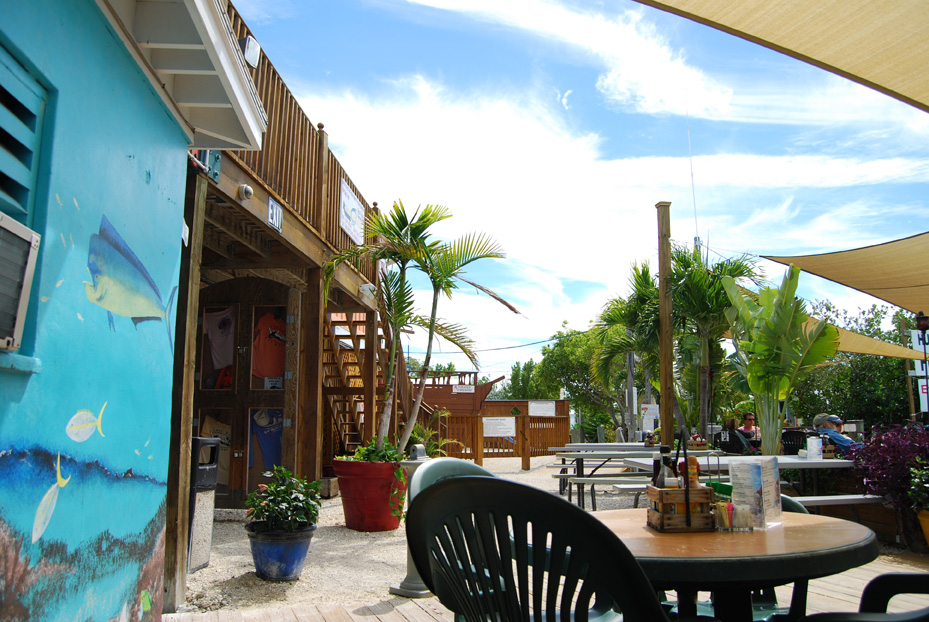 HurricaneHoleWaterfrontBar&Grill3