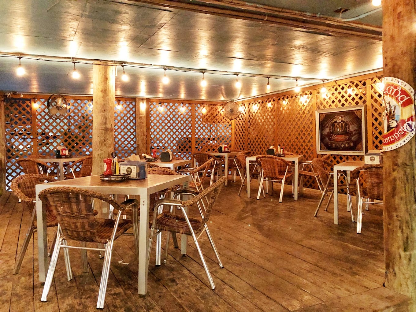 HurricaneHoleWaterfrontBar&Grill7