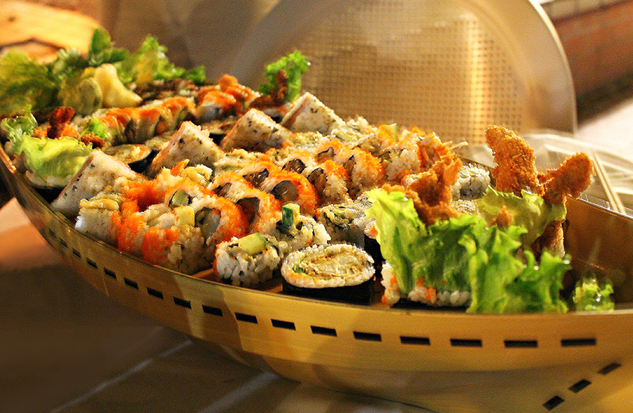 OrigamiSushiBar_Sushi_Boat