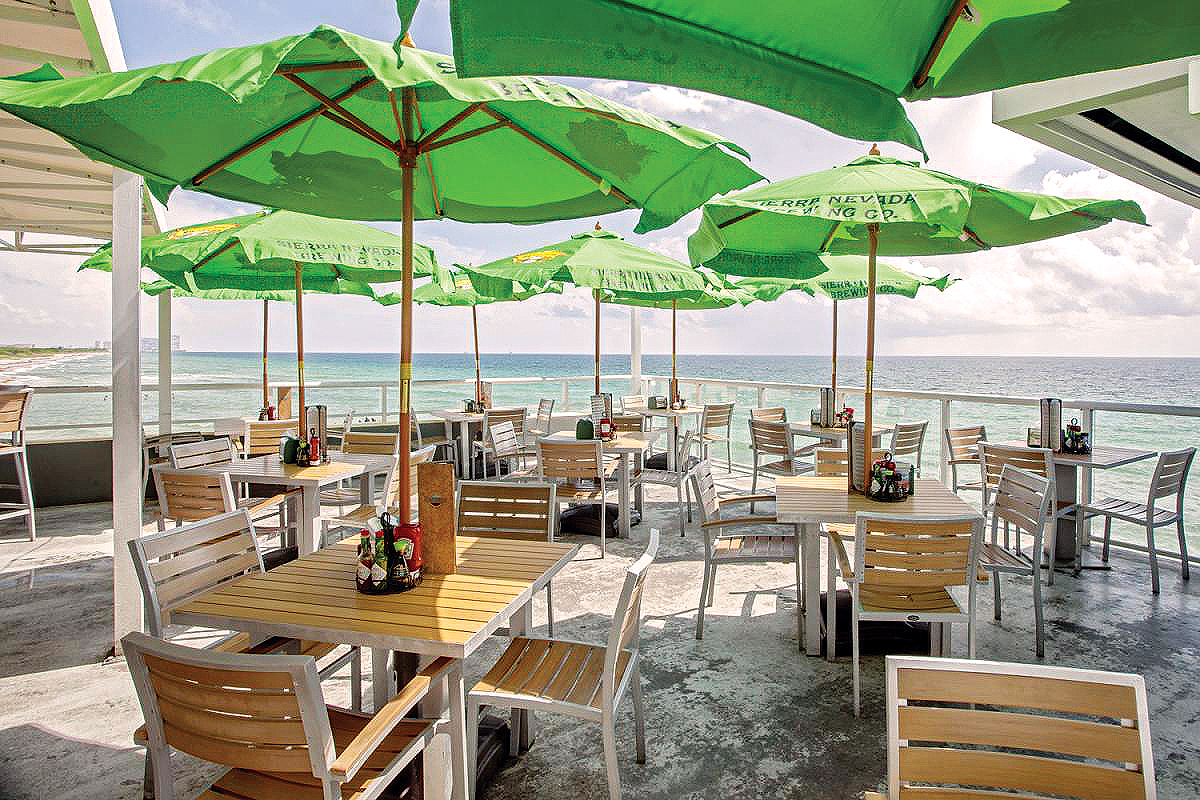 Quarterdeck_Dania_PierTables