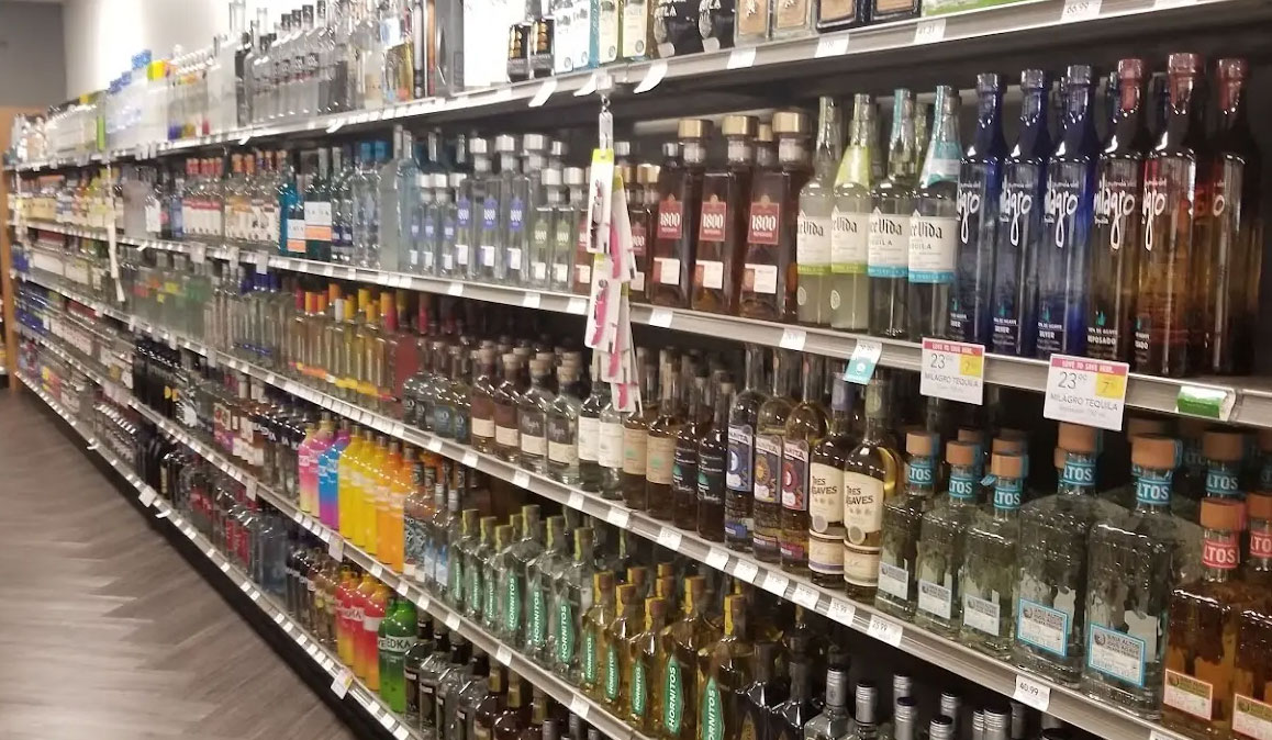 PublixLiquorsAtKeyPlazaShoppingCenter3