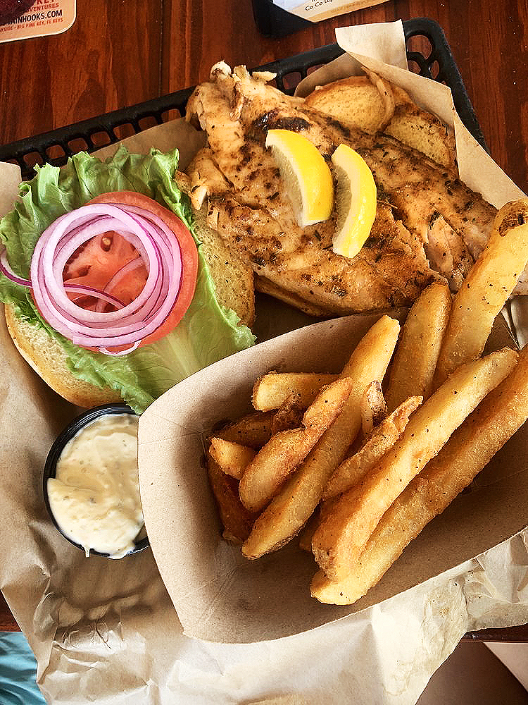 KikisSandbar_SnapperSandwich