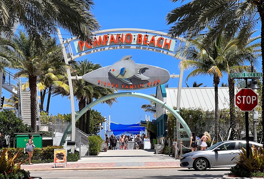 PompanoBeach_FishingVillage_Piers_Entrance