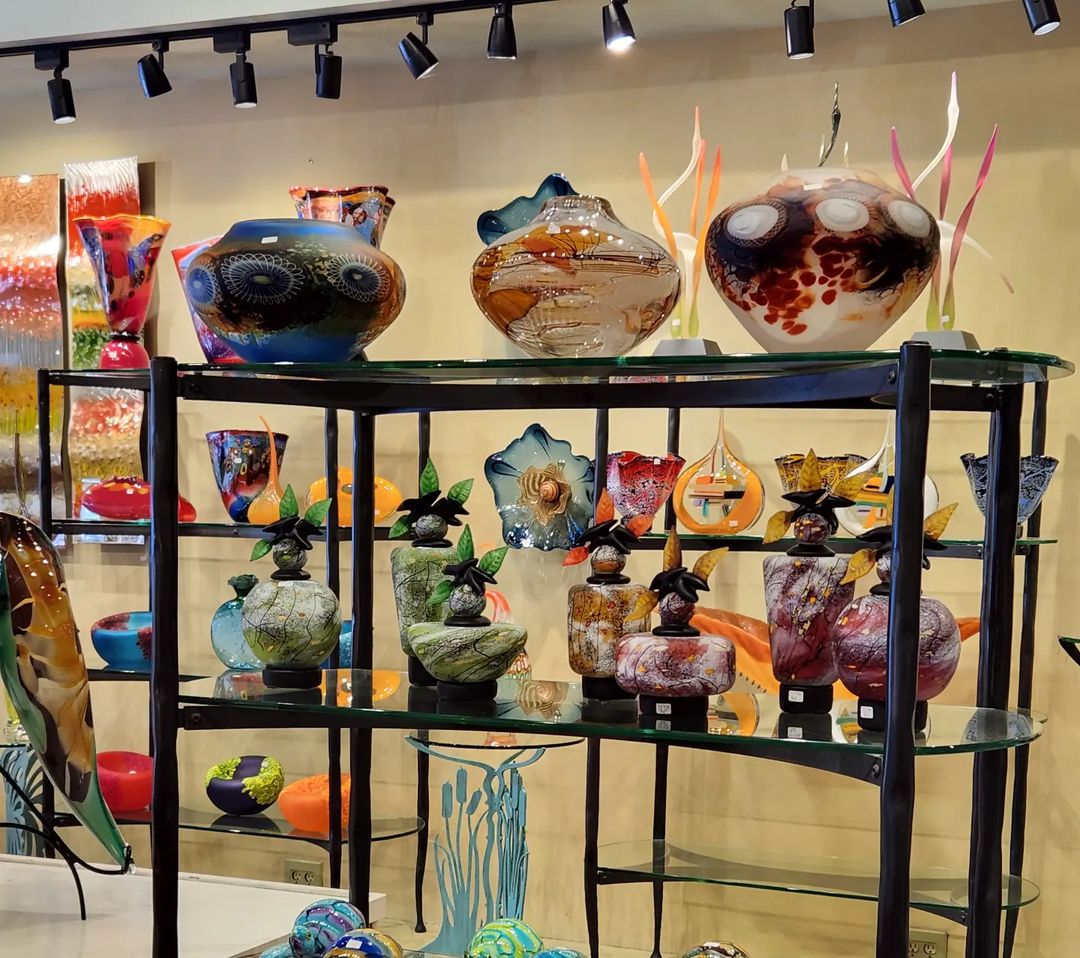 avalongallery_mavisbenson_324464158_706890647682157_8579189249250695317_n