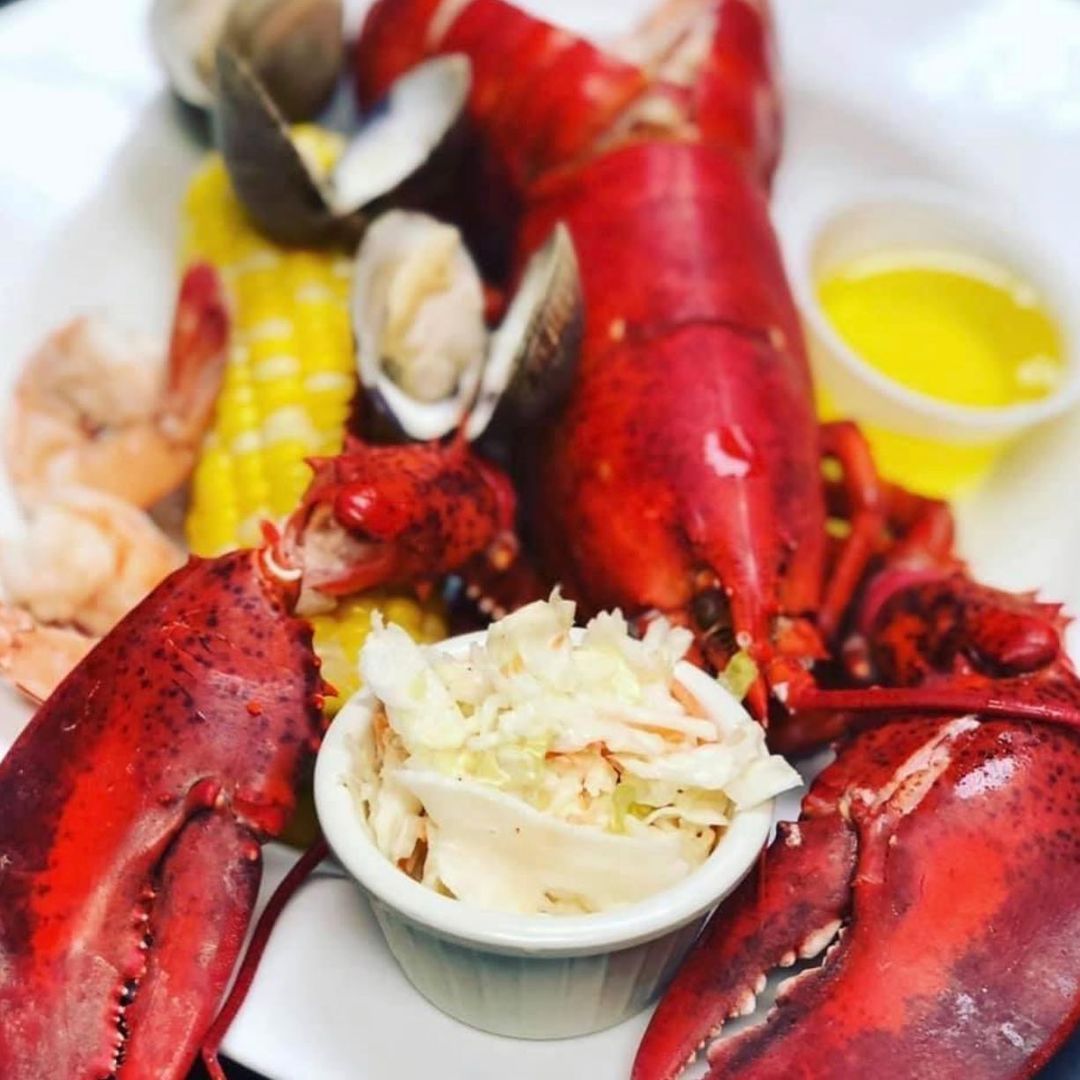 j_and_j_seafood_delray_128467016_388411539067058_1987134953725662038_n