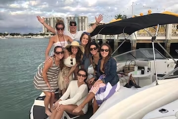 Private-Boat-Tour-in-MIami-Speedboat-Tour-Wannado-Tours1