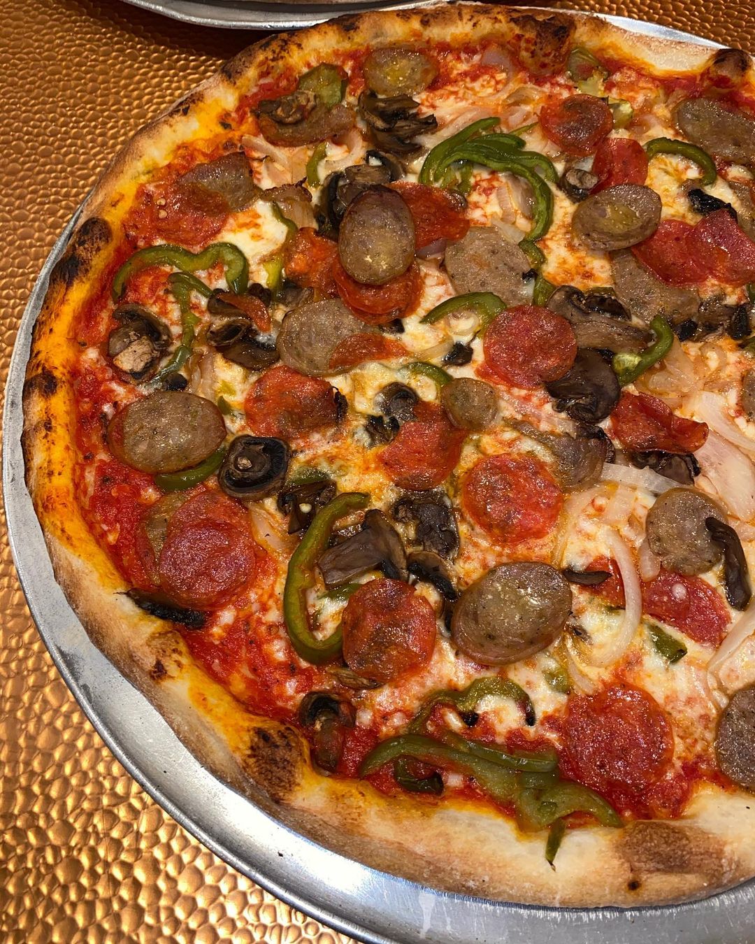 delvecchiospizzeria_230374176_383955066427339_5436677854283372086_n