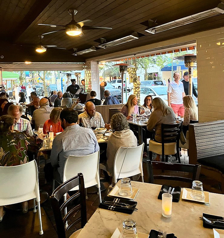 Cut432 Inside Outside Seating