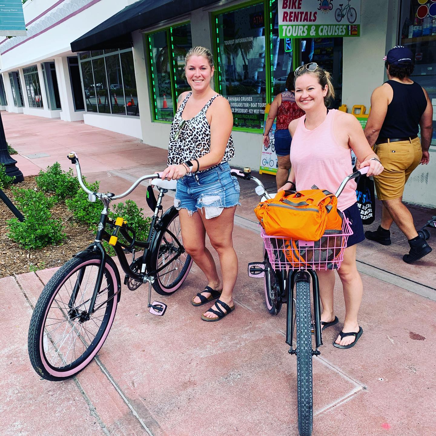 305_tours_and_rentals_131207402_380537293251971_3194620690428582623_n