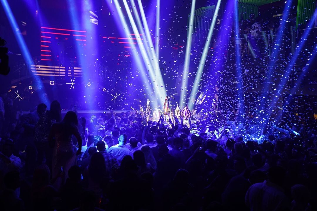 miami_clubcrawl_314485892_452883513603225_8135652569938695491_n