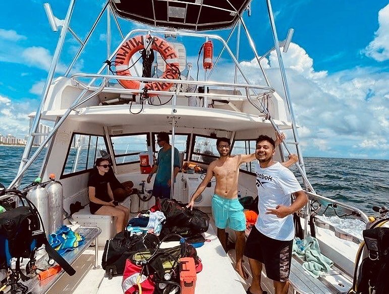 thediveboat_307448847_478126054206844_7041949346451916226_n