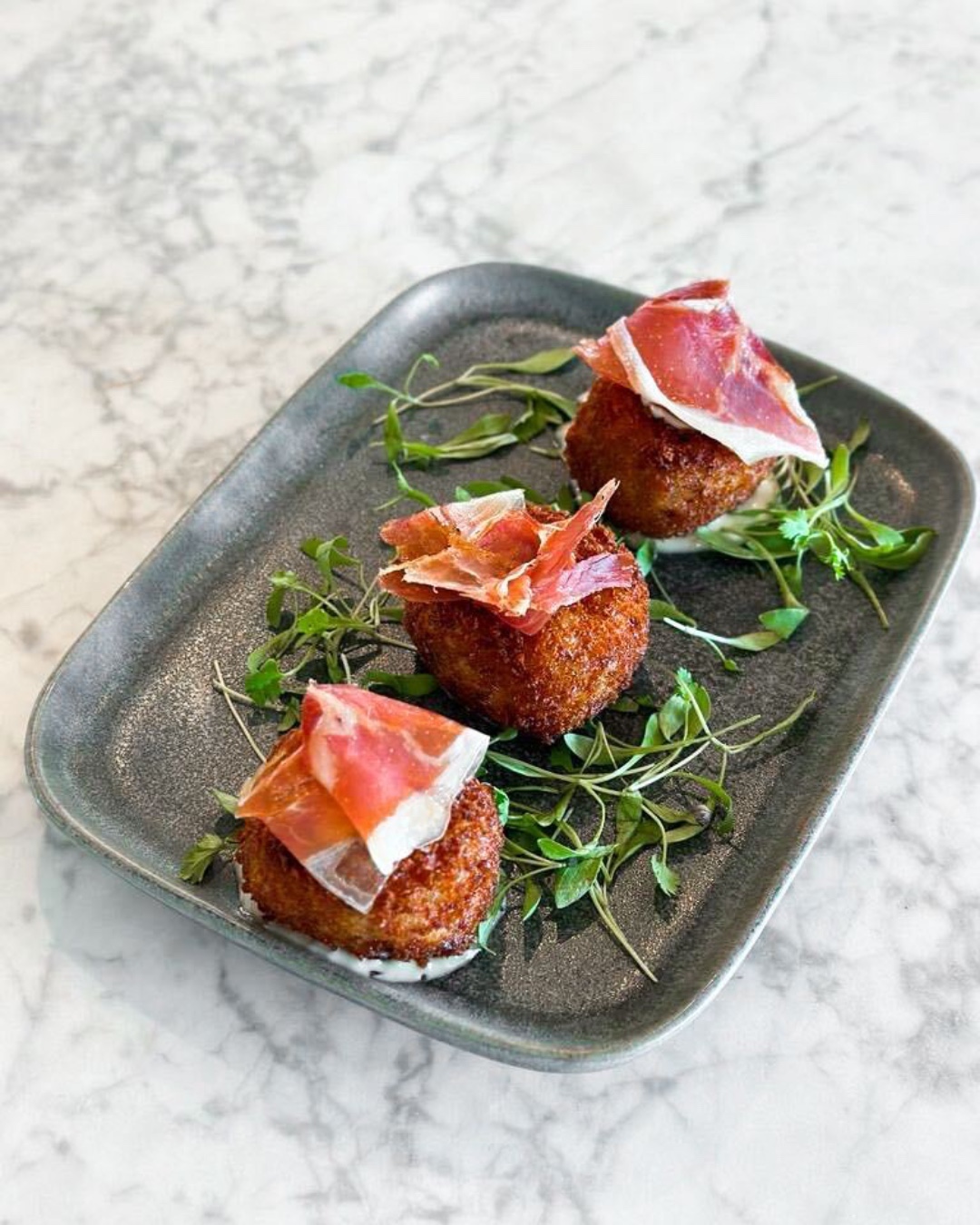 amaraatparaiso_372325919_989511695590373_6378055998532793864_n