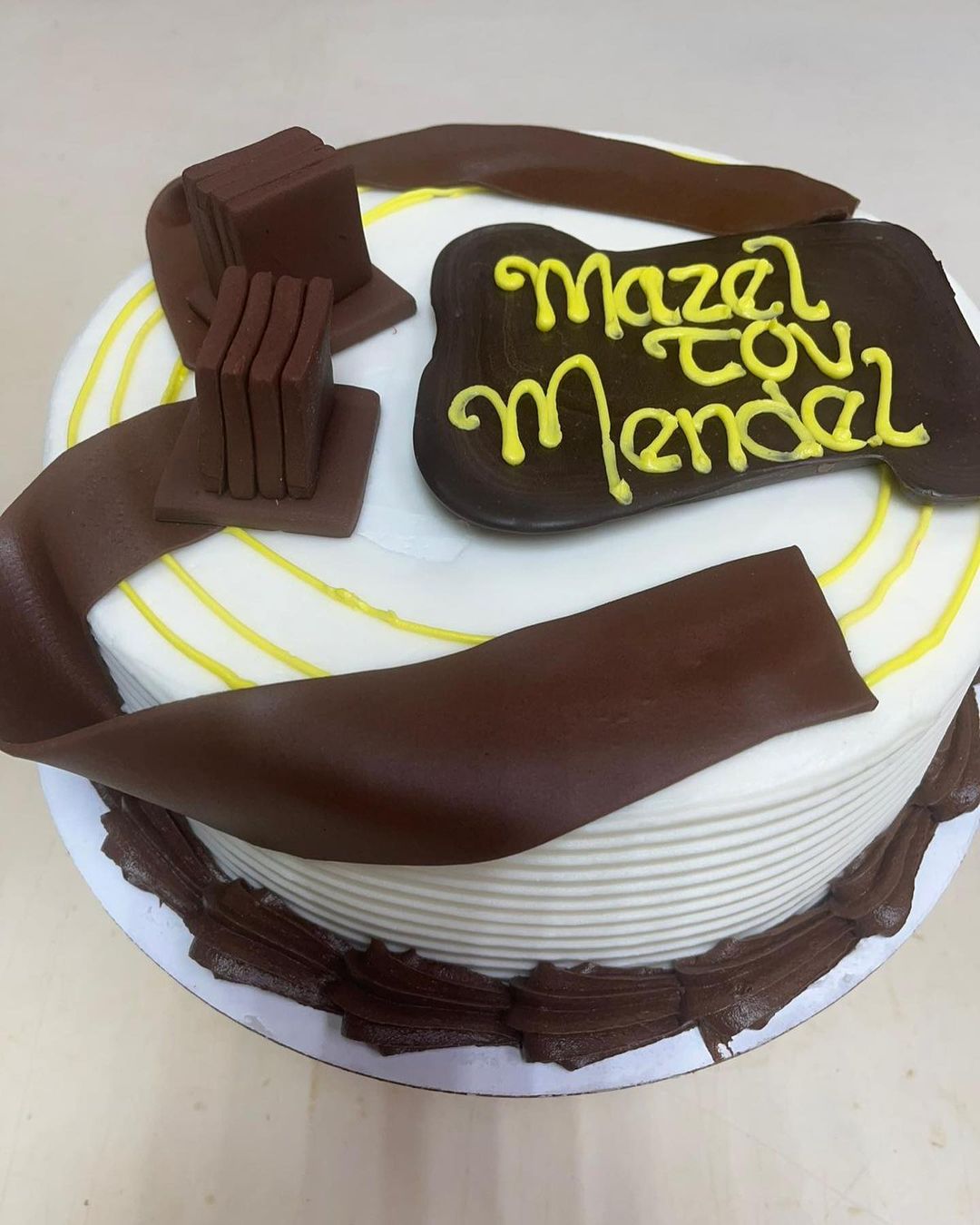 shloimieskosherbakery_366010817_674518040849528_9159476318743221805_n