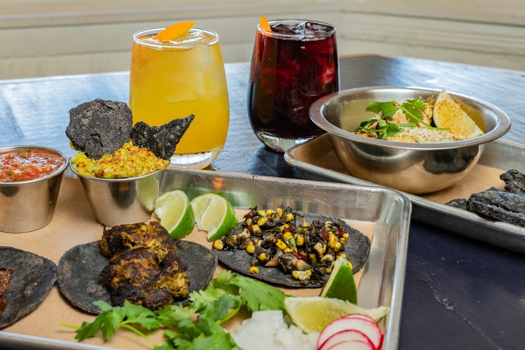 taquizatacos_355422631_6515385551853409_9016988378577488243_n