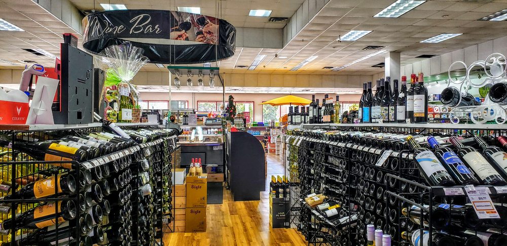 Crowne Wine and Spirits Boca 4
