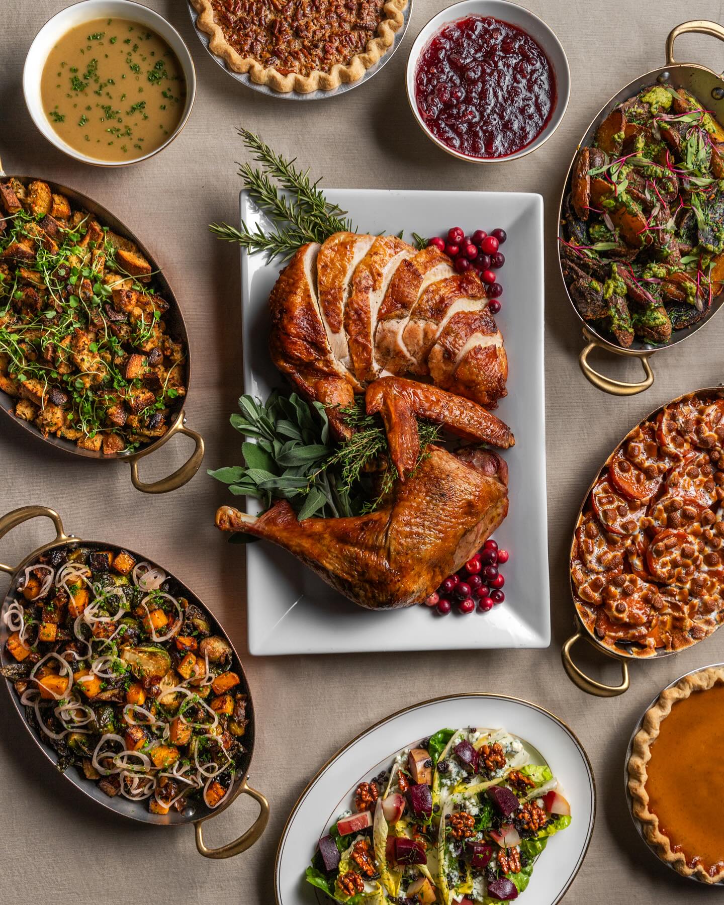 delilah_1699559491_3232461759461625984_3566418816