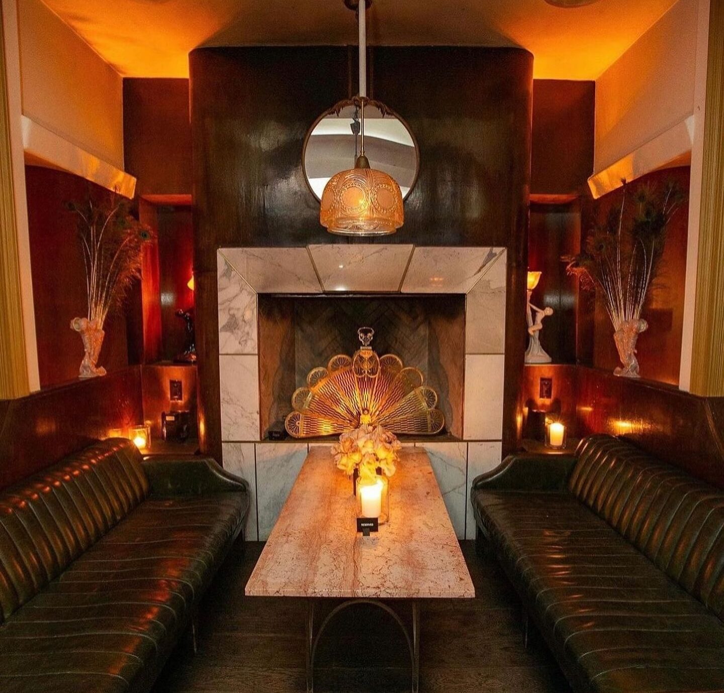 delilah_1701295444_3247023987007327944_3566418816