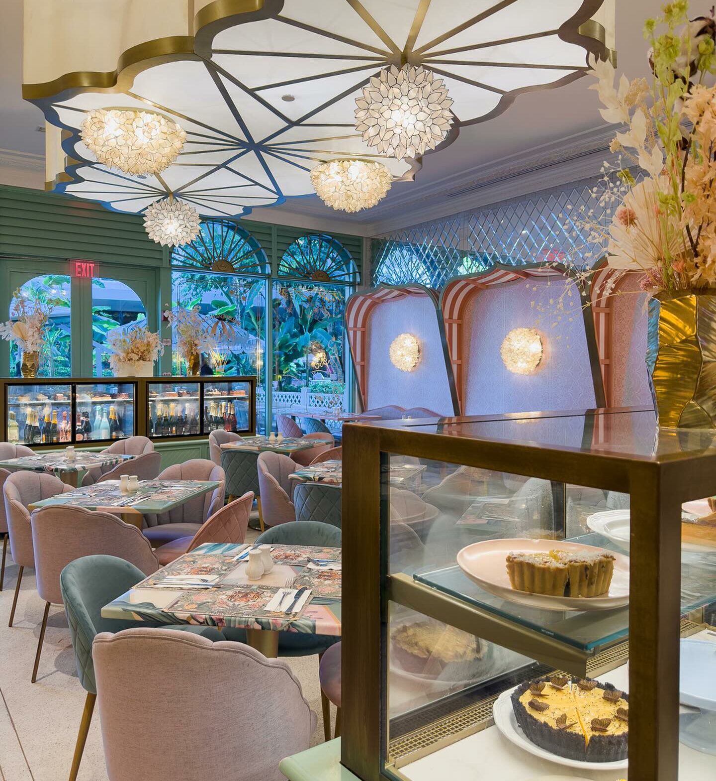 welovepani_1699212424_3229550345876993516_4079625424