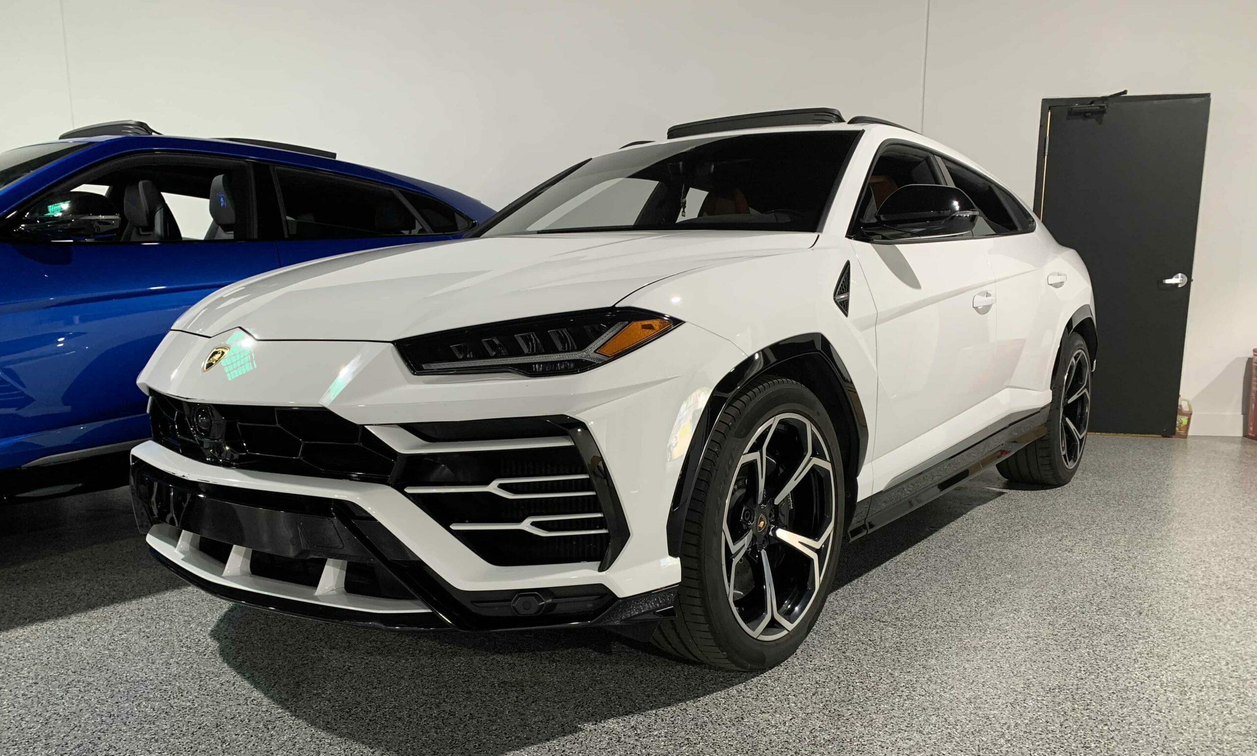 7AD908E8-2A52-4F6C-BF02-3E9699908301