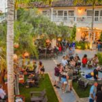 Patio Bar & Pizza Outside