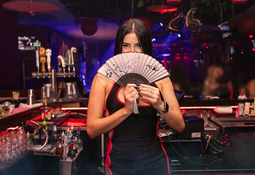 Cheetah hallandale Beach Waitress