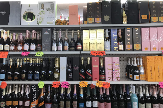 Pat's Liqour Store Bubbles