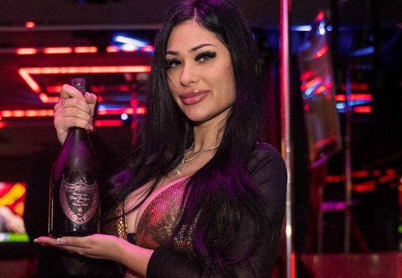 Playmates Club Server