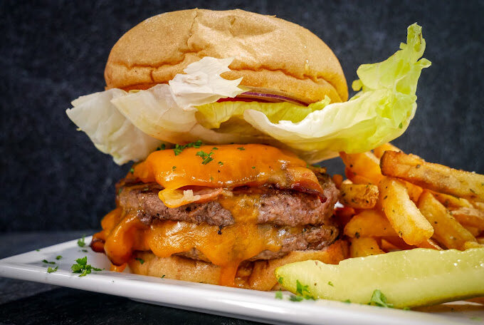 Tony's Market & Deli Cheesburger