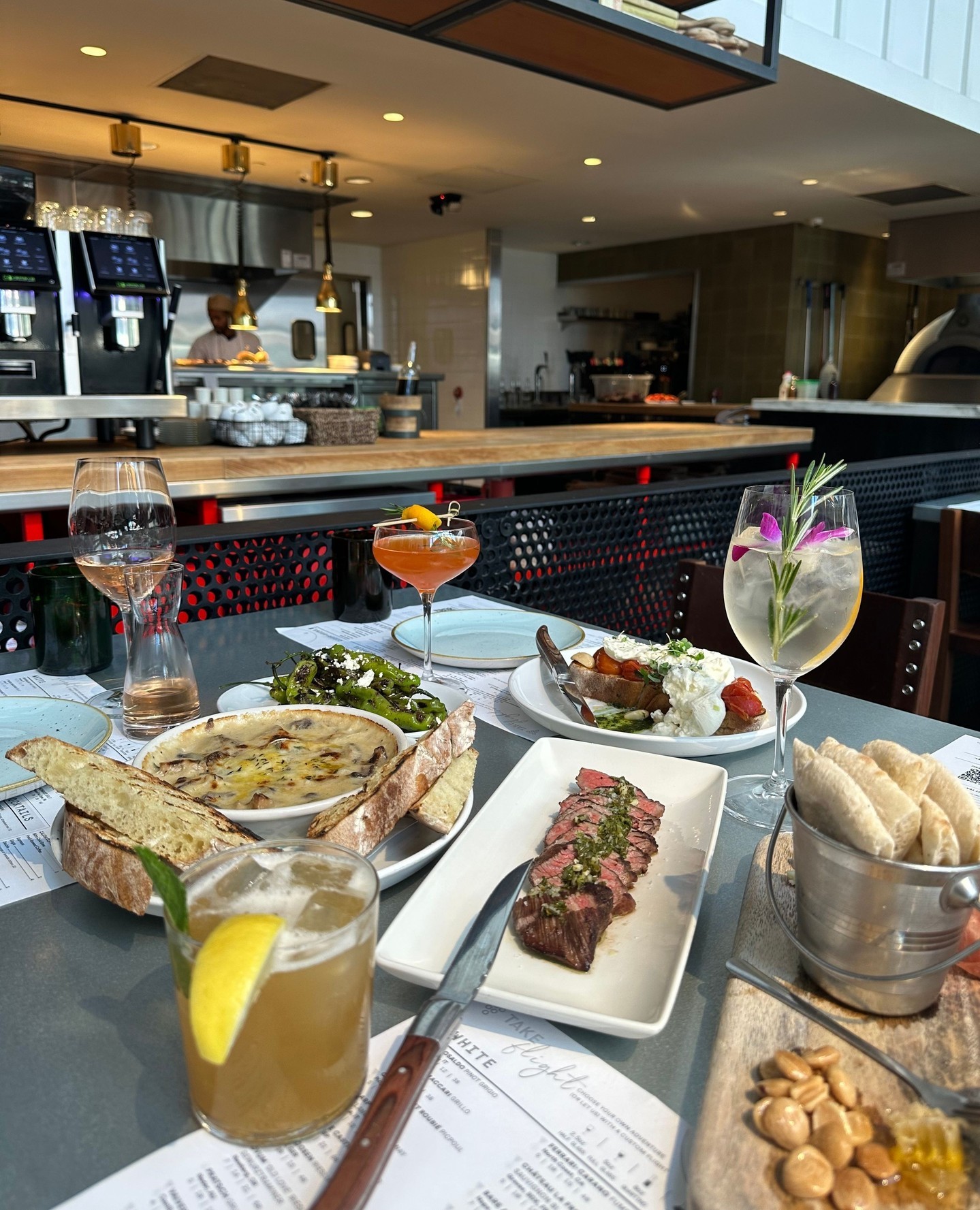 sixtyvines_1708100113_3304105605409162474_2226018708