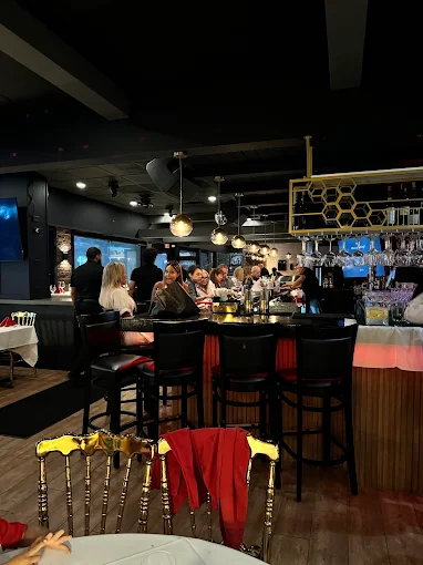 DeLuca’s Chophouse (1)