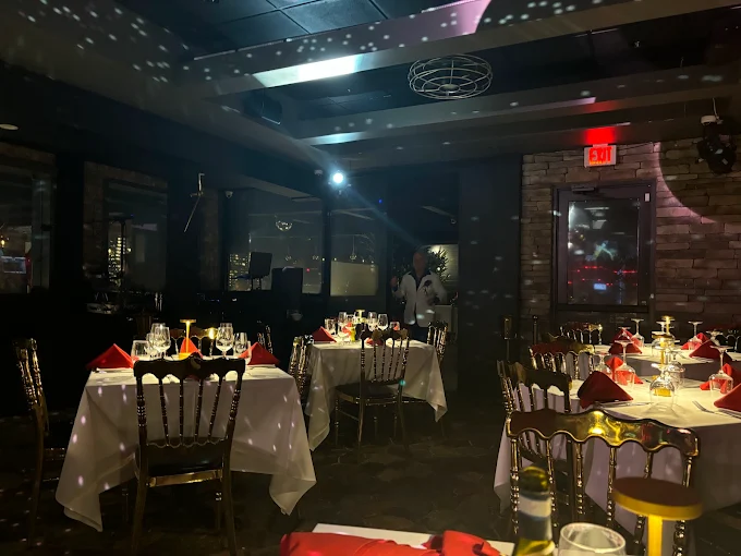 DeLuca’s Chophouse (2)