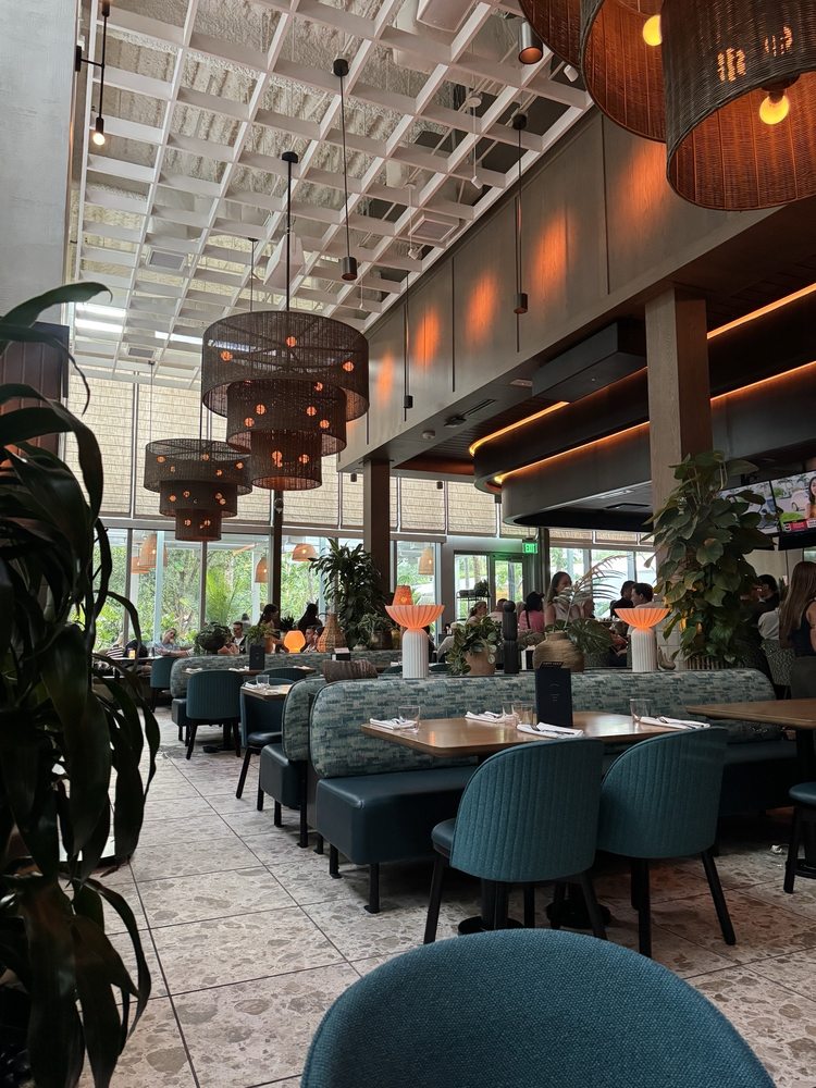 Earls Kitchen + Bar (6)